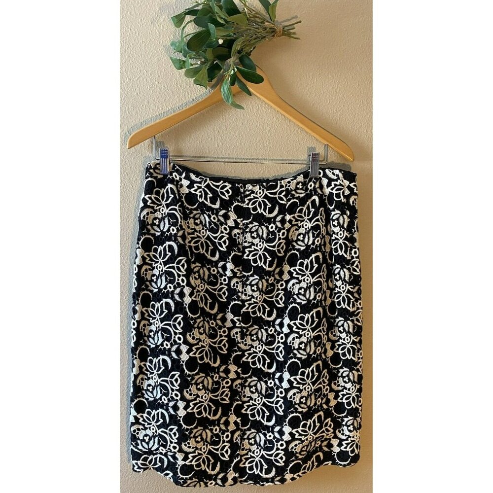 COPY - Talbots Pencil Skirt Black White Floral Crochet Lined Size 12 NWT $139